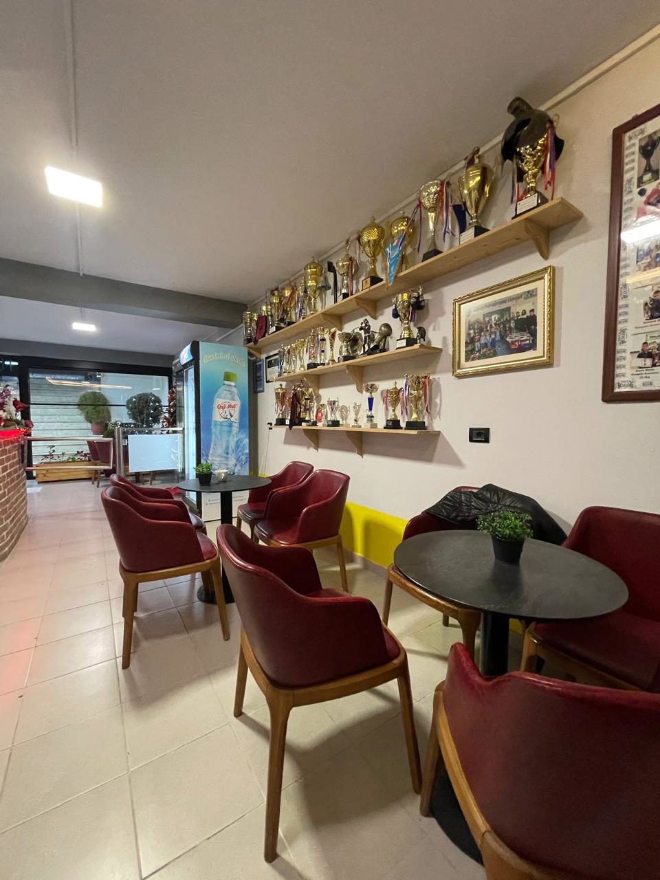 Pamje nga stërvitja në Titans Gym